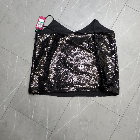 Top - Picture 4 of 4